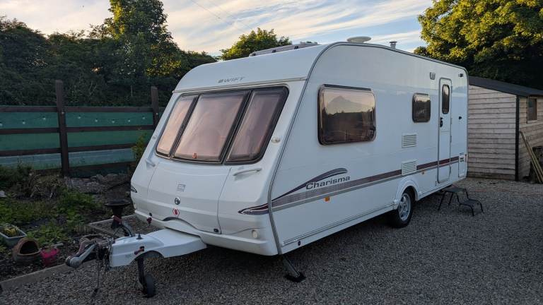 2005 Swift charisma 560
