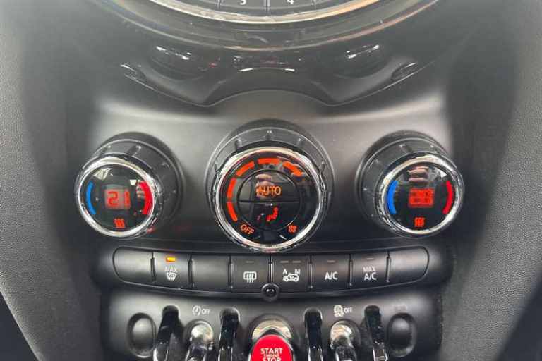 2017 MINI Hatch 2.0 Cooper S Hatchback 3dr Petrol Manual Euro 6 (s/s) (192 ps) Hatchback Petrol M...