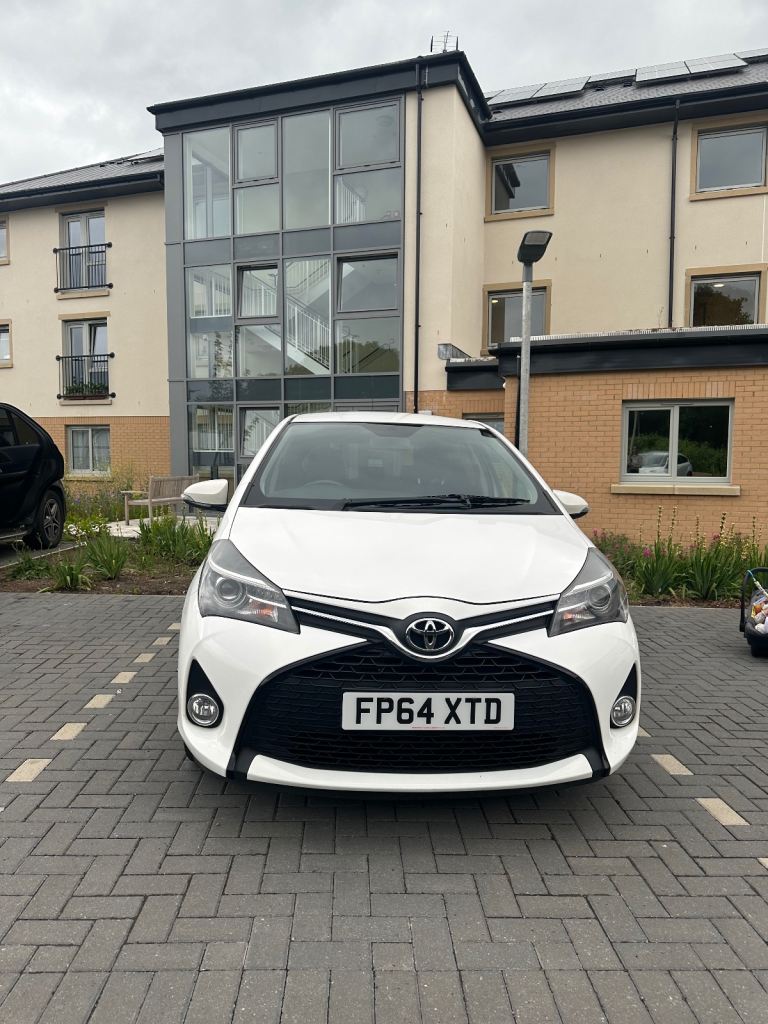 Toyota, YARIS, Hatchback, 2014, Manual, 1329 (cc), 5 doors