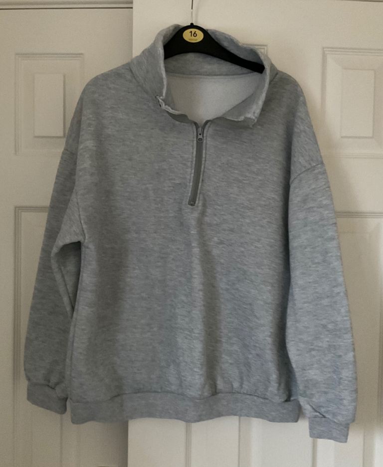 Ladies Grey Sweatshirt 