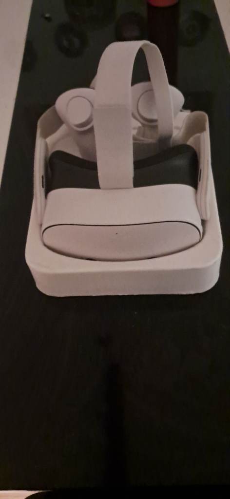 Meta quest 3s vr headset and controllers 