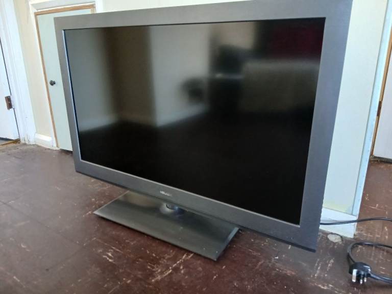 Free - Bush 40" TV