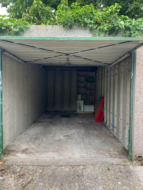 SE6 ~ Lock up Garage To Let - Canadian Ave, Catford, London SE6 3AY 