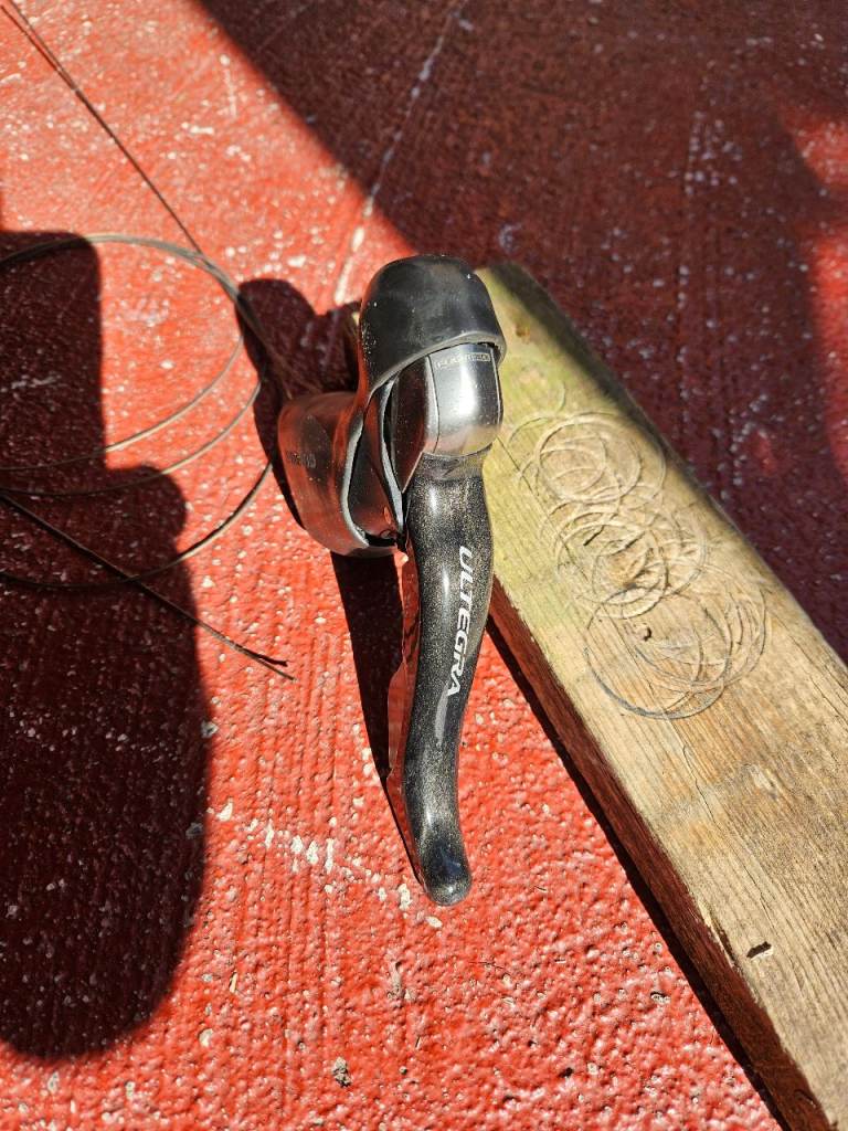 Shimano Ultegra ST6700 10speed right hand lever 