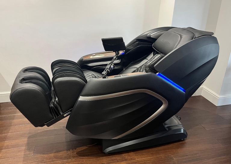 image for MASSAGE CHAIR, WEYRON 5D GRAND ROYAL ZERO GRAVITY EXCELLENT CONDITION