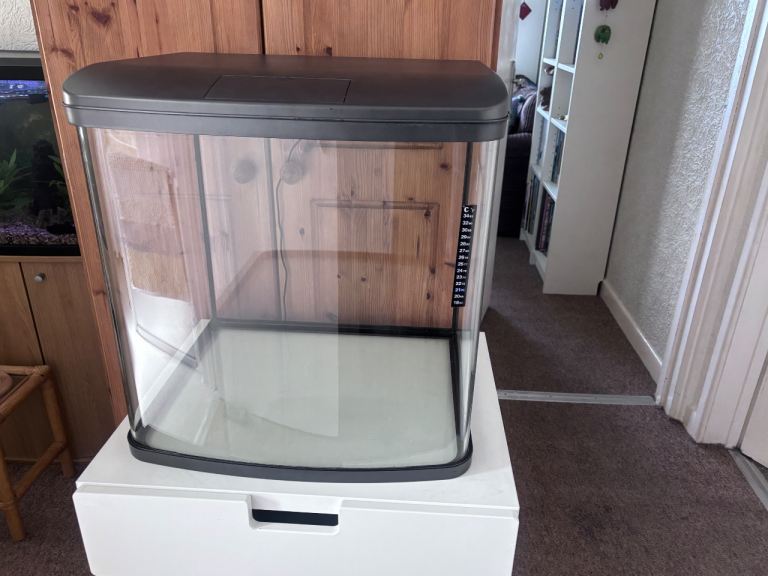 Pets At Home Love Fish Vantage 94L LED Fish Tank Aquarium