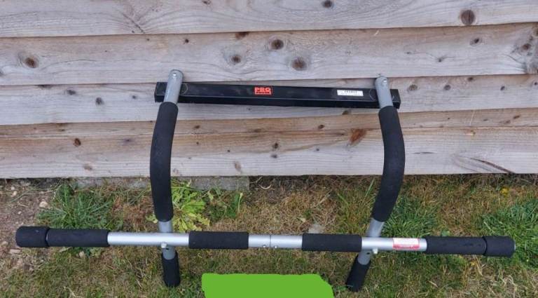 Pro Power Multi Pull Up Bar 