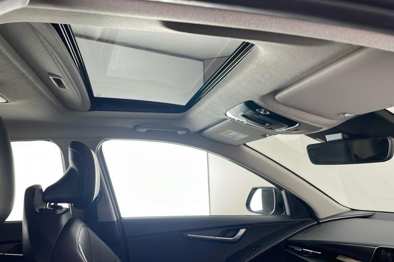  Kia Niro Electric 64.8kwh 4 Suv 5dr Electric Auto 201 Bhp Electric