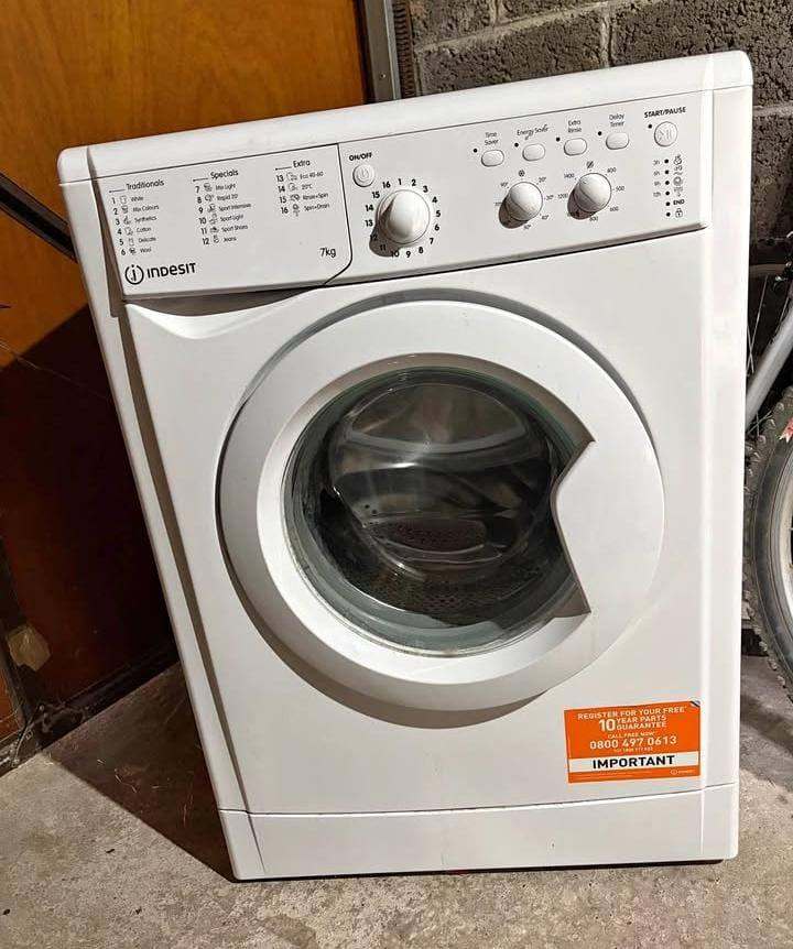 Indesit Washing Machine - White, Good Condition Free Delivery