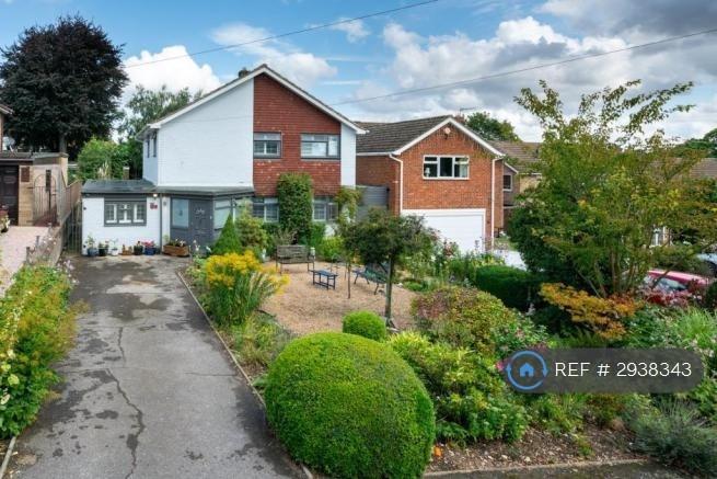 5 bedroom house in York Close, Kings Langley, WD4 (5 bed) (#2938343)