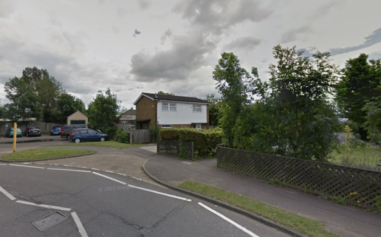 BENEFITS ACCEPTED - Studio Flat Available in Dagenham Havering RM13