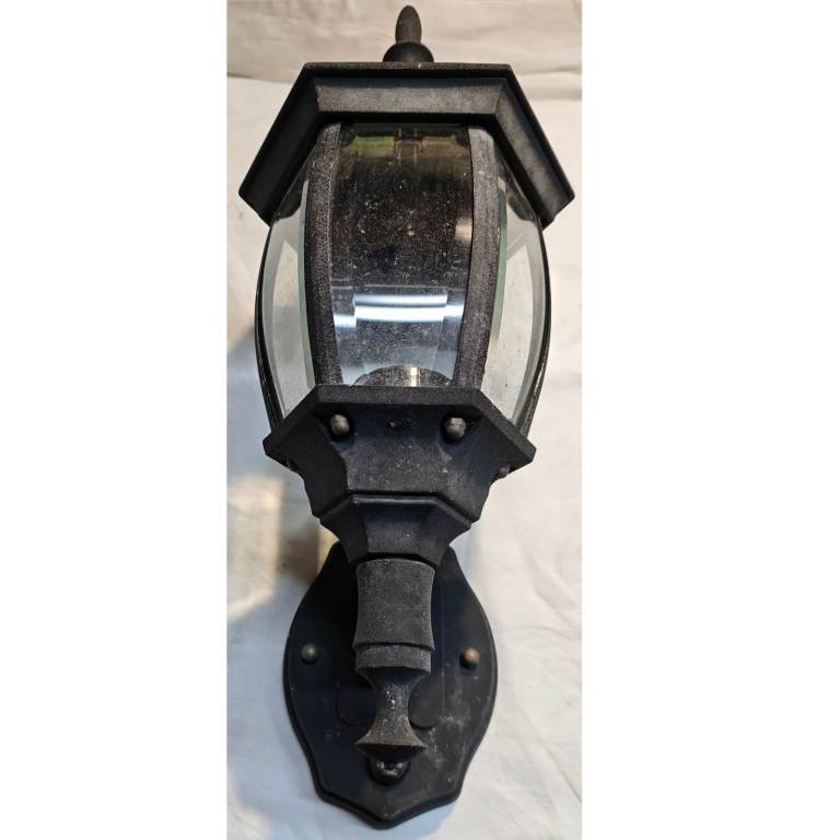 Outdoor Wall Light - Curved Lantern
