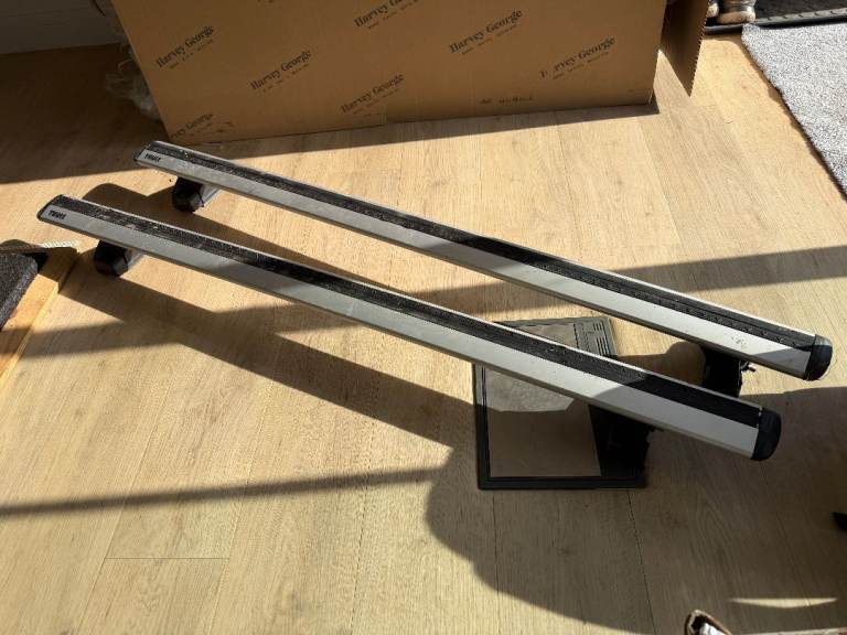Pair of Thule Wingbars 