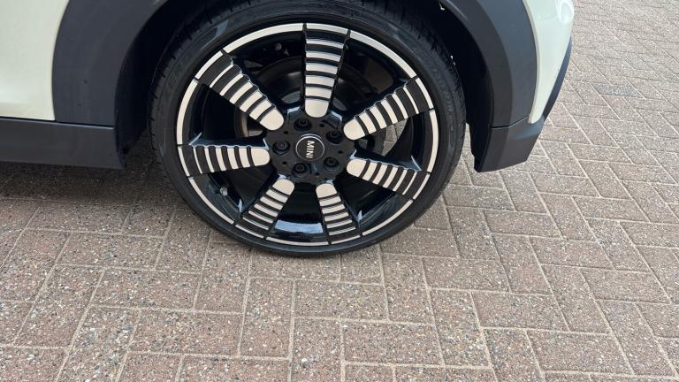 2022 MINI Hatch 2.0 Cooper S Exclusive 3dr Auto Petrol Hatchback Hatchback Petrol Automatic