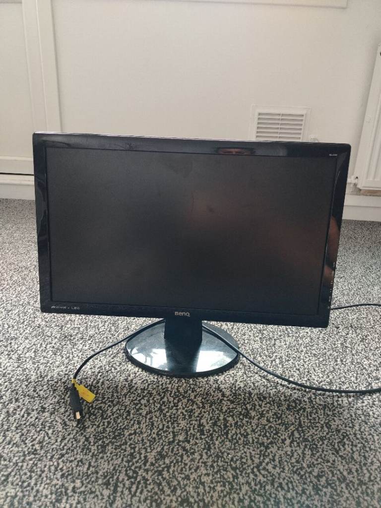 BenQ Computer Monitor 22"– Black, Good Condition