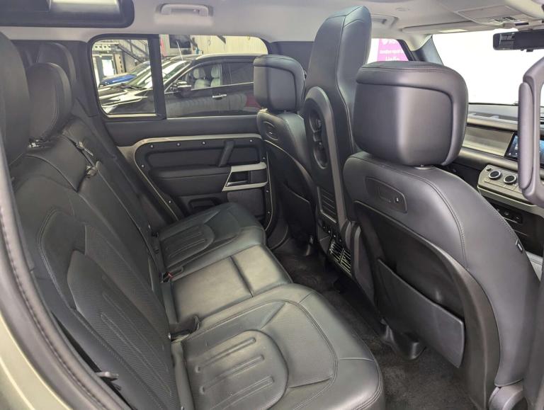 2021 Land Rover Defender 2.0 Defender SE Auto 4WD 5dr SUV Petrol Automatic