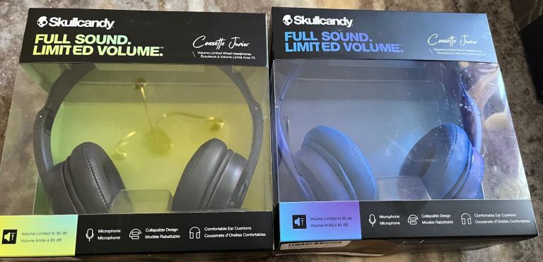 Skullcandy Cassette Junior Headphones - Blue, Brand New in Box