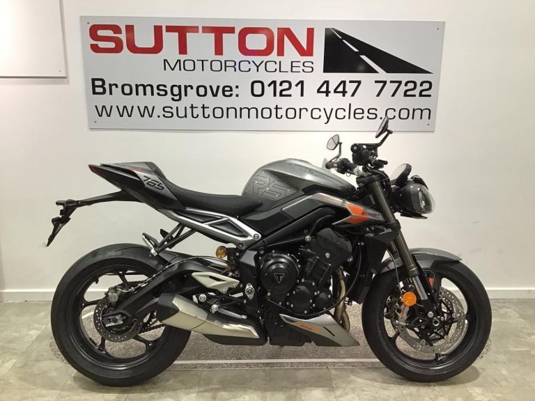 TRIUMPH STREET TRIPLE 765 RS