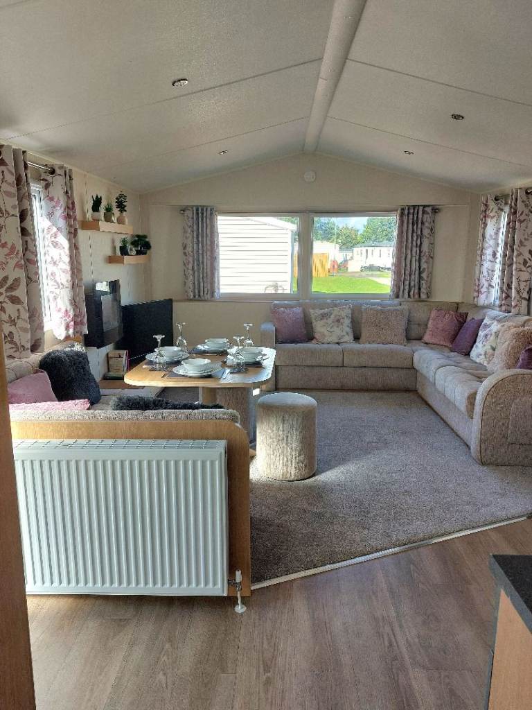2018 2 Bedroom Willerby Seasons Static Caravan 