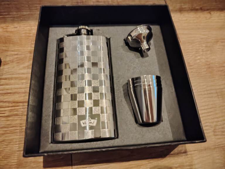 Stainless Steel Hip Flask Whisky Alcohol Pocket Drink Bottle