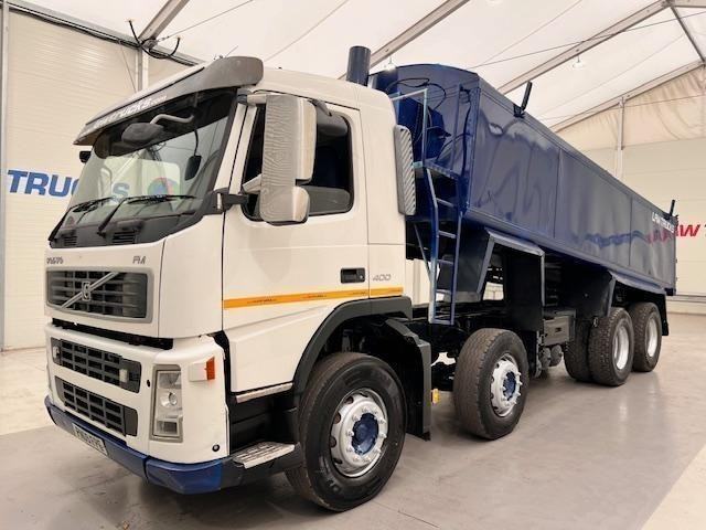 Volvo FM 400 8x4 Day Cab Tipper Manual