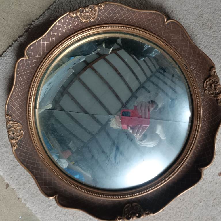 Vintage Gilt circular Mirror. Used. Now reduced 