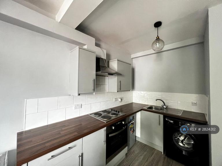 1 bedroom flat in White Hart Court, Market Rasen, LN8 (1 bed) (#2824312)