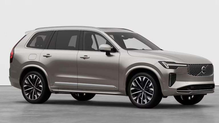 2025 Volvo XC90 Ultra, T8 AWD Plug-in hybrid, Electric/Petrol, Dark, 7 Seats ESTATE Petrol/Electr...