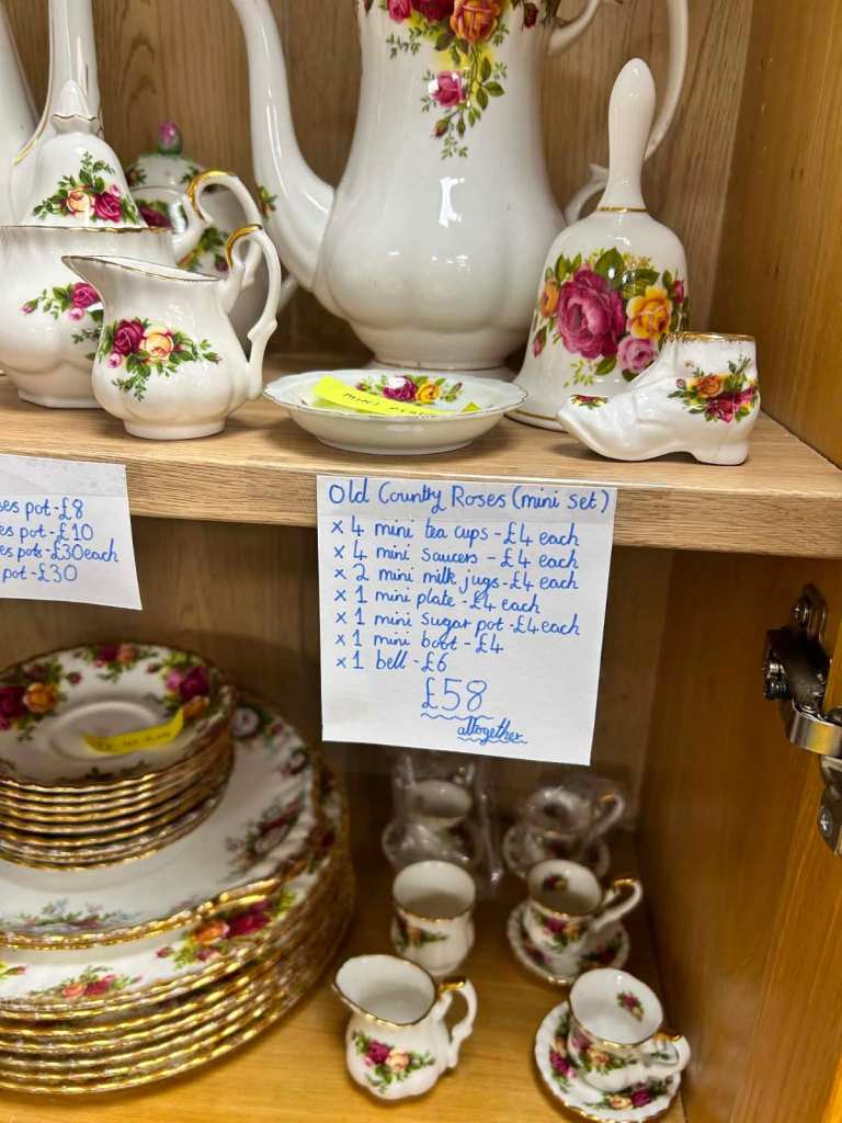 Royal Albert Old Country Roses Mini Collection – Good Condition