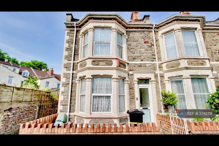 4 bedroom house in Victoria Park, Fishponds, Bristol, BS16 (4 bed) (#2742791)