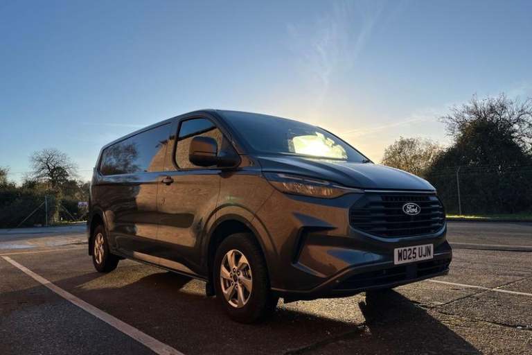 2025 Ford Transit Custom 280 Limited L2 LWB FWD 2.0 EcoBlue 136ps Low Roof Manual PANEL VAN Diese...