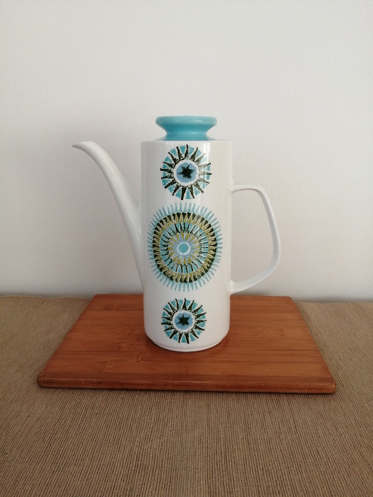 Vintage retro J & G Meakin Studio ceramic tea/coffee pot