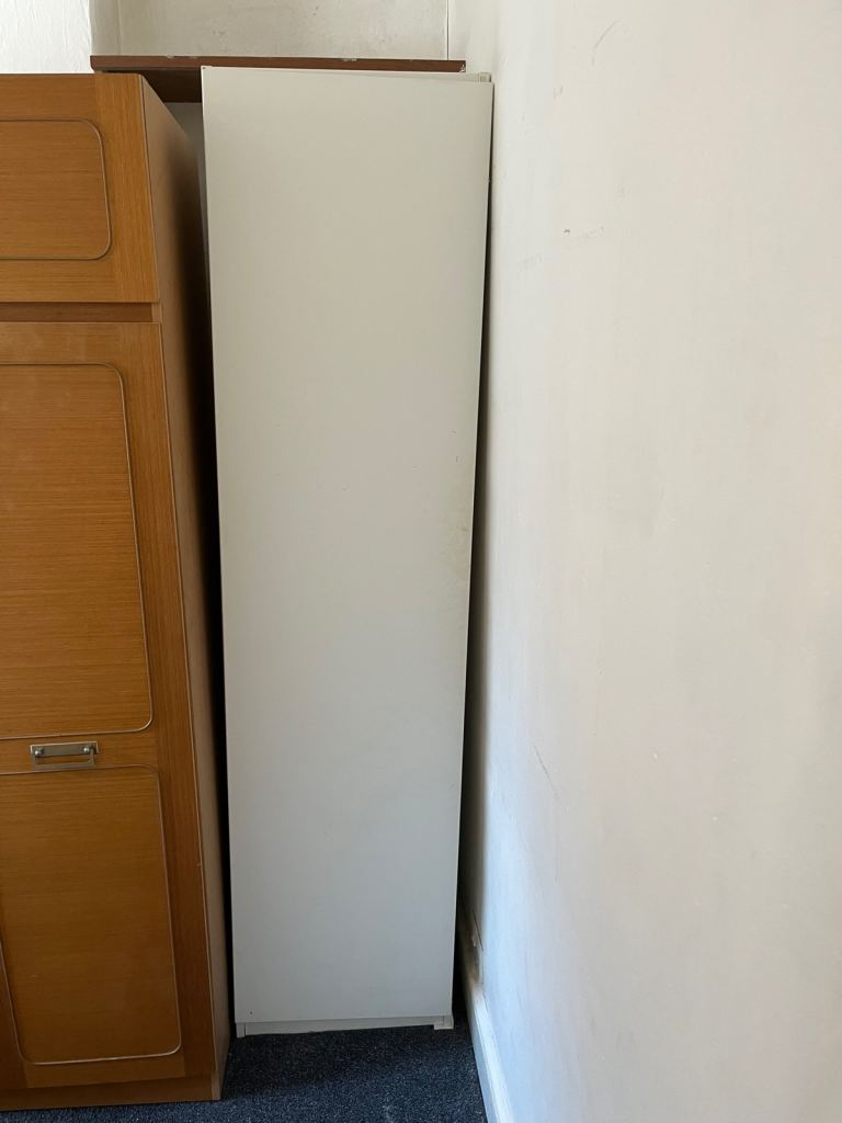 White Narrow Storage Unit with Shelves – Good Condition