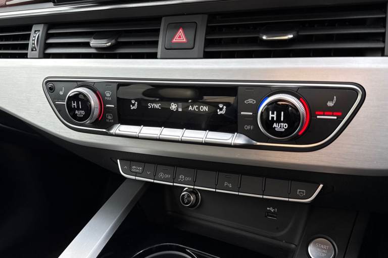 2020 Audi A4 2.0 TFSI 35 S line S Tronic Euro 6 (s/s) 4dr Saloon PETROL Automatic