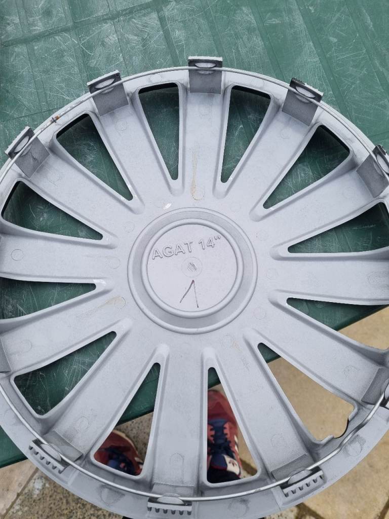 Peugeot wheel trims