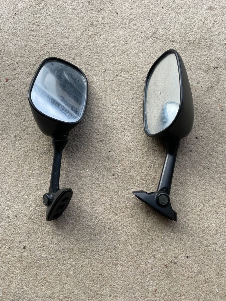 motorbike, helmet bags, mirrors, screen bolts,tax disc,oxford tank bag,suzuki,aria,mudguard.