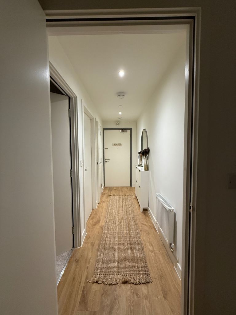 Large 1 bed for your 2 bed - Islington 