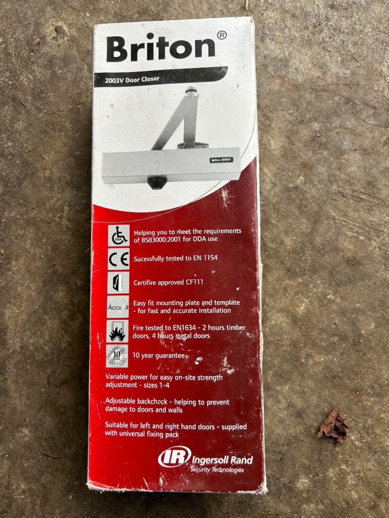Briton 2003V Door Closer