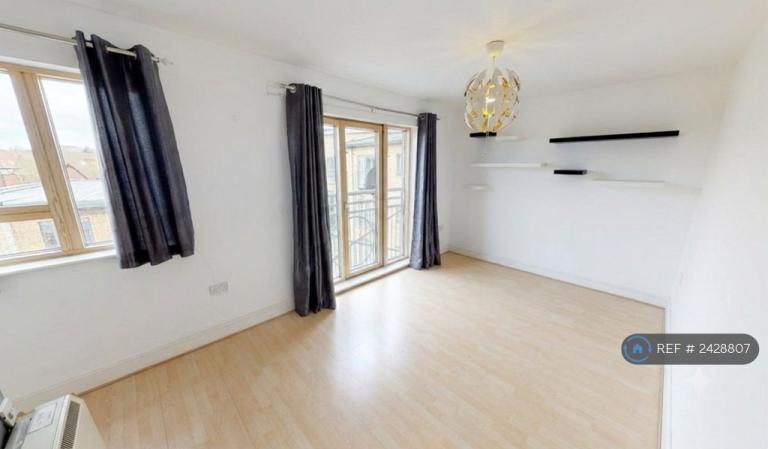 1 bedroom flat in Bruce House, Harrow, HA1 (1 bed) (#2428807)
