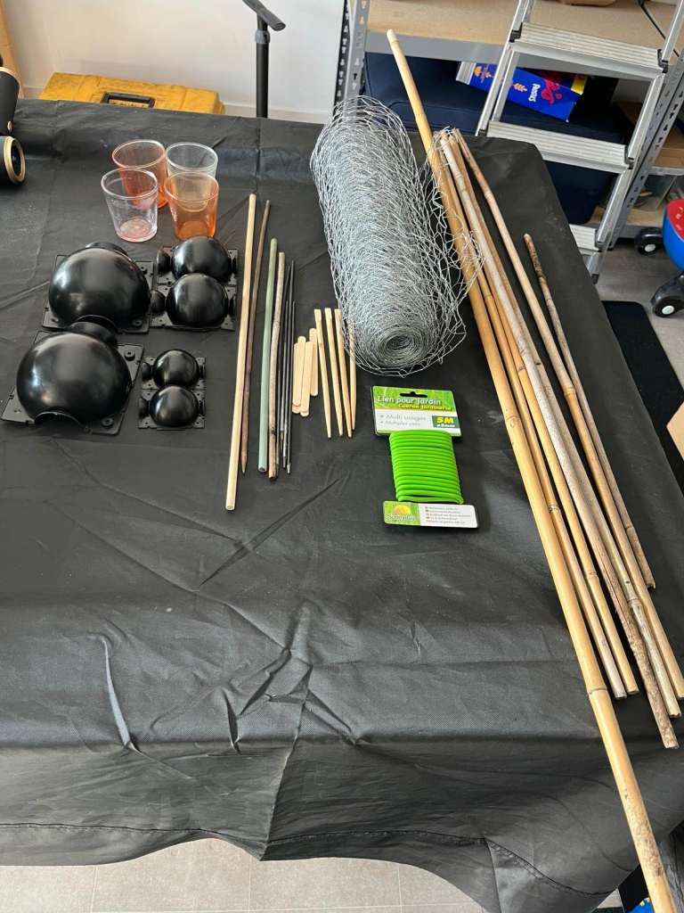 Gardening accessories