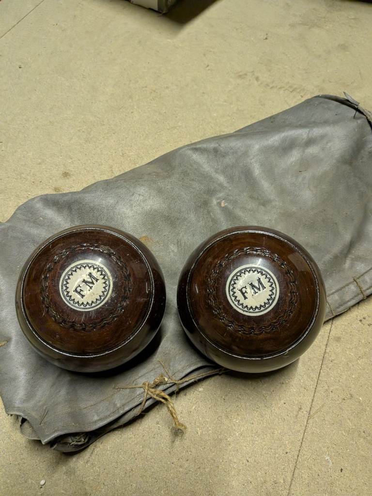 Antigue Australian Lawn Bowls