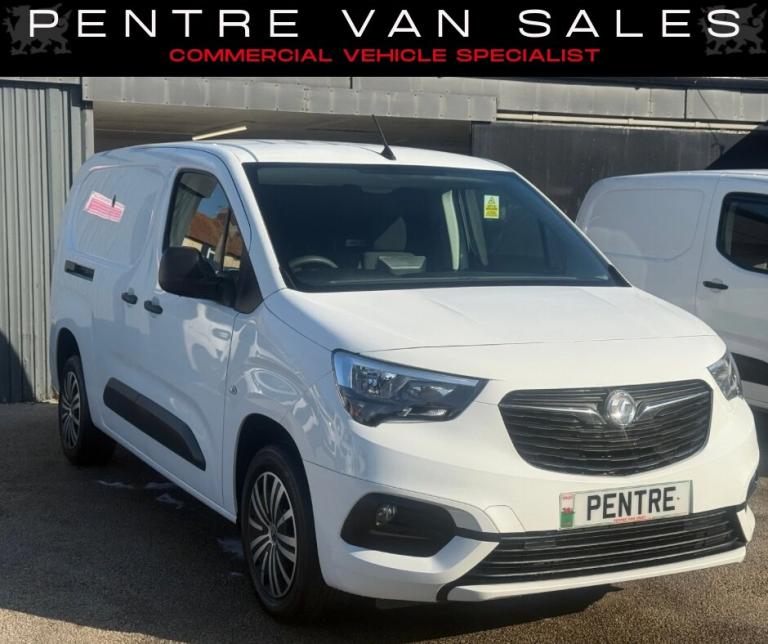 2021 Vauxhall Combo 2300 1.5 Turbo D 100ps L2 H1 Sportive Van PANEL VAN Diesel Manual