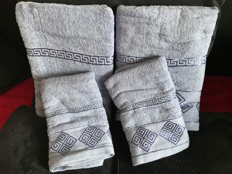 TOWEL SET - 2 BATH & 2 HAND TOWELS - Blue Colour