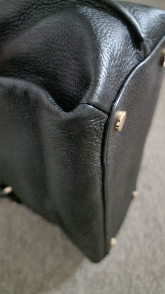 MICHAEL KORS GENUINE LEATHER BAG 