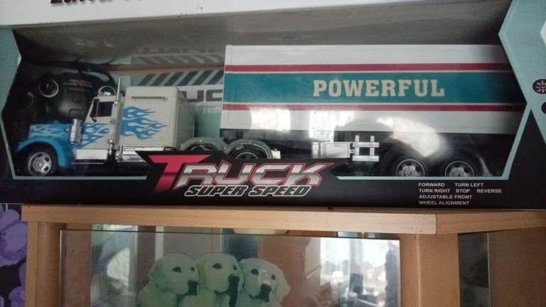 Remote control lorry and trailer in box