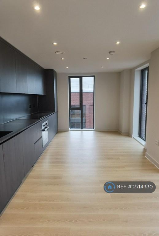 2 bedroom flat in Dutton Street, Manchester, M3 (2 bed) (#2714330)