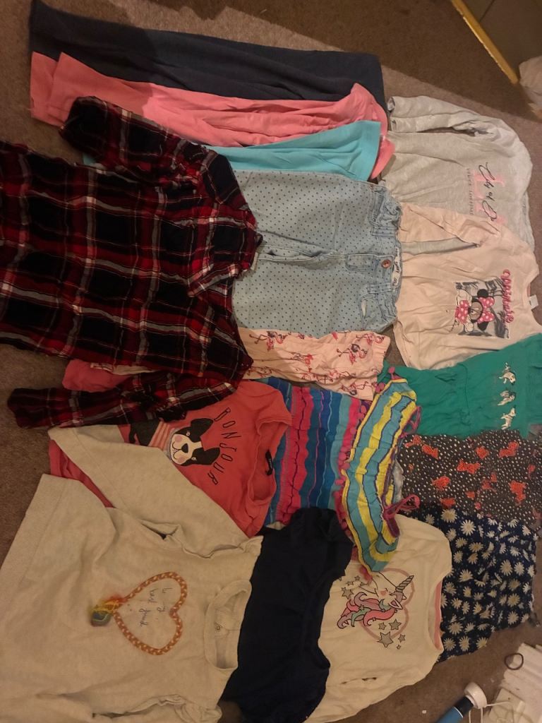 Great girls age 5-6years clothes bundle range of clothes good condition and quality 