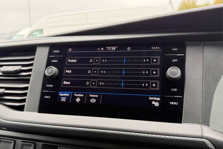 2024 Volkswagen Transporter 2.0 TDI 110 Highline Van Van Manual