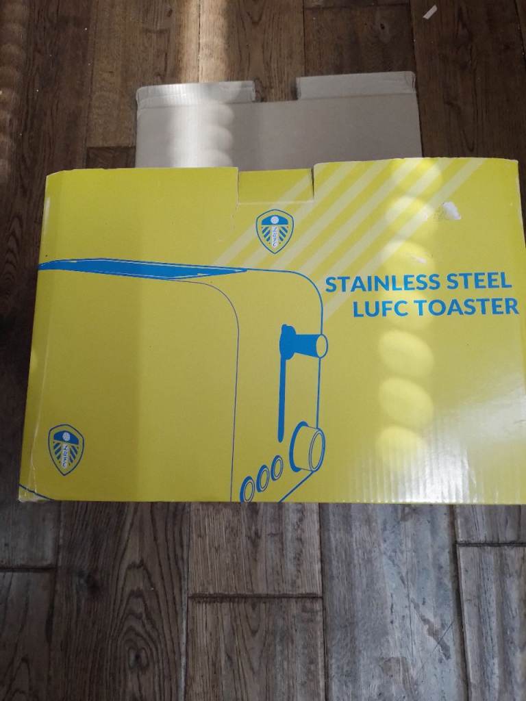 New LUFC Stainless Steel Toaster – In Box
