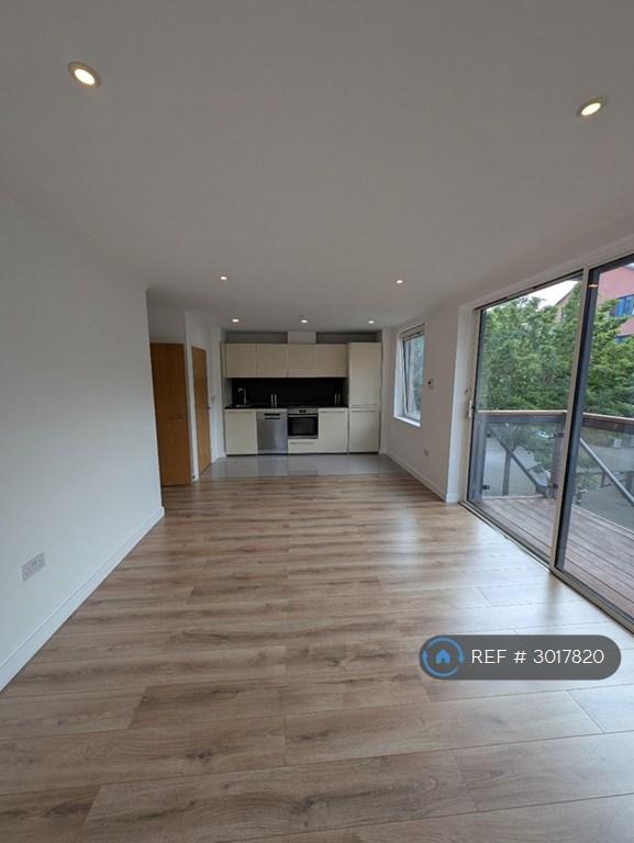 2 bedroom flat in Union Lane, Isleworth, TW7 (2 bed) (#3017820)